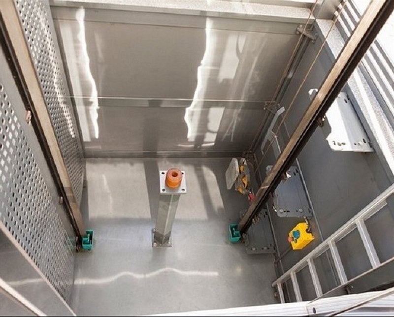 Vị trí xây dựng hố Pit thang máy cần tránh khu vực mạch nước ngầm